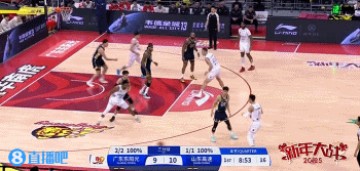 🙃休想得分！盖利背打黄荣奇 转身中投被莫兰德遮天大帽！