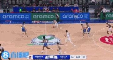 大步流星！曾凡博反击接陈盈骏传球 起飞单手滑翔劈扣！