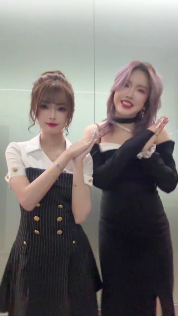 LPL主持泱泱分享与白杨合拍视频：爱出发！瓦区撸区一起发出发